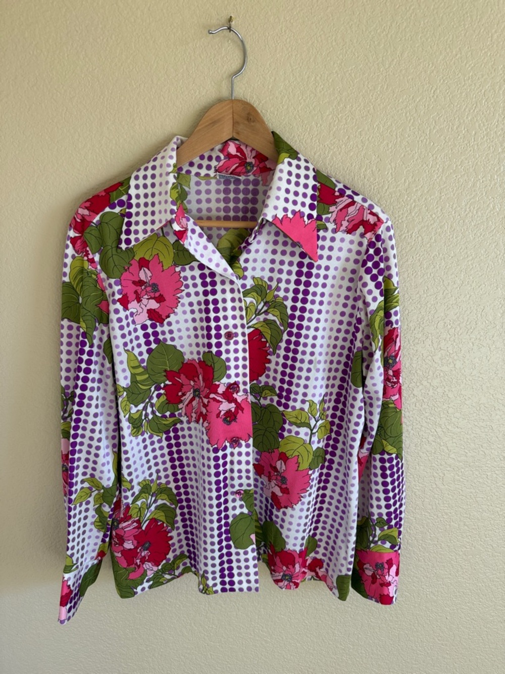 Vibrant Vintage Pykettes Floral Button-Up Shirt in Pink, Purple & Green